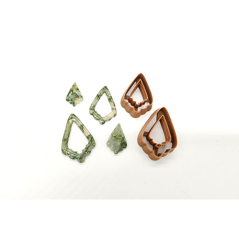 81. Scallop Drop Donut Cutter - 2 sizes - Colour & Create NZ