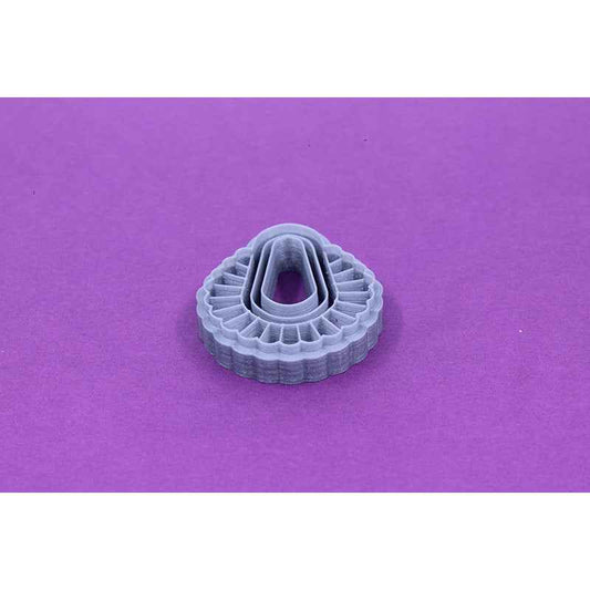 20. Decorative Scalloped Round Cutter with Cutout