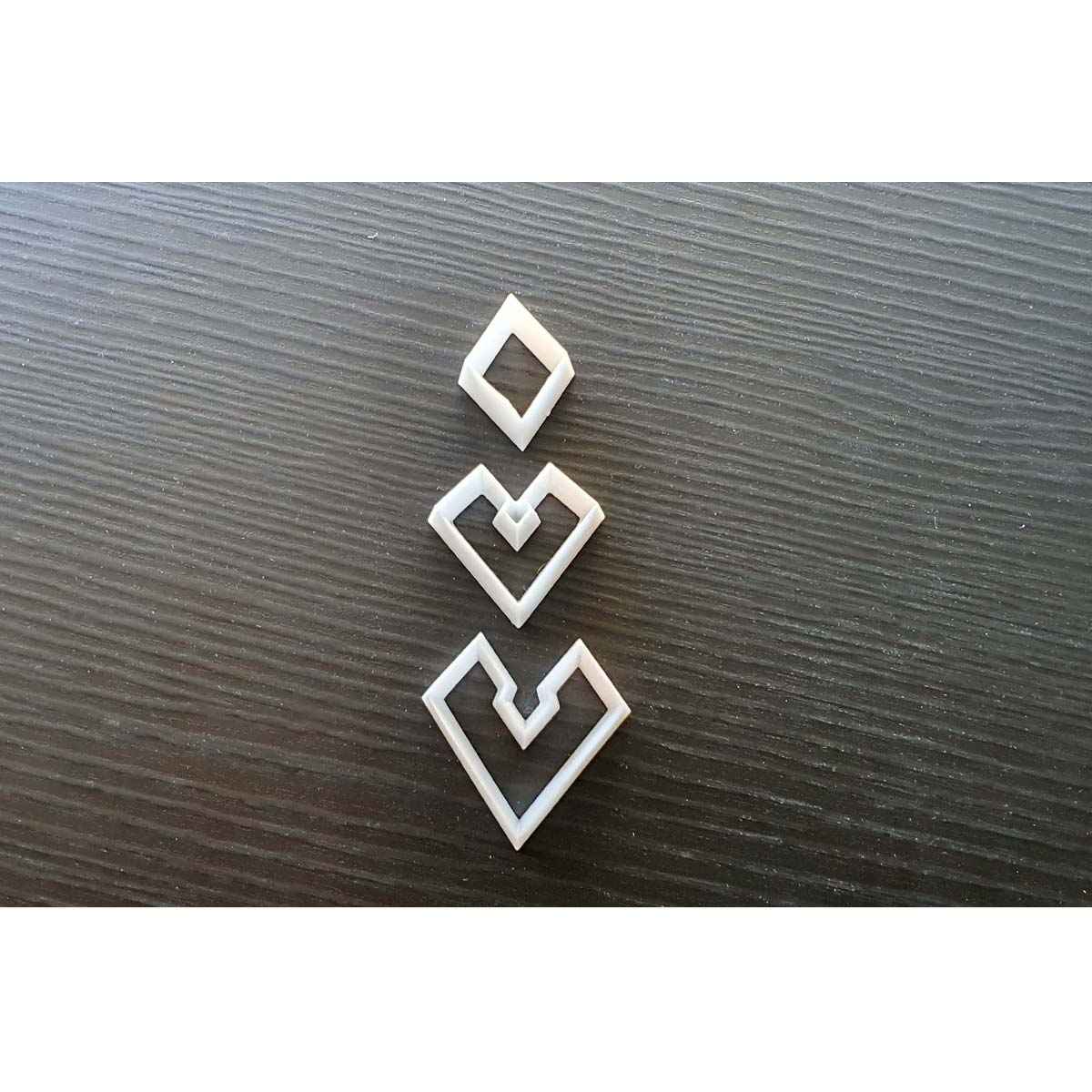 32. Pointed Triangle Dangle Clay Cutter 3 pc set