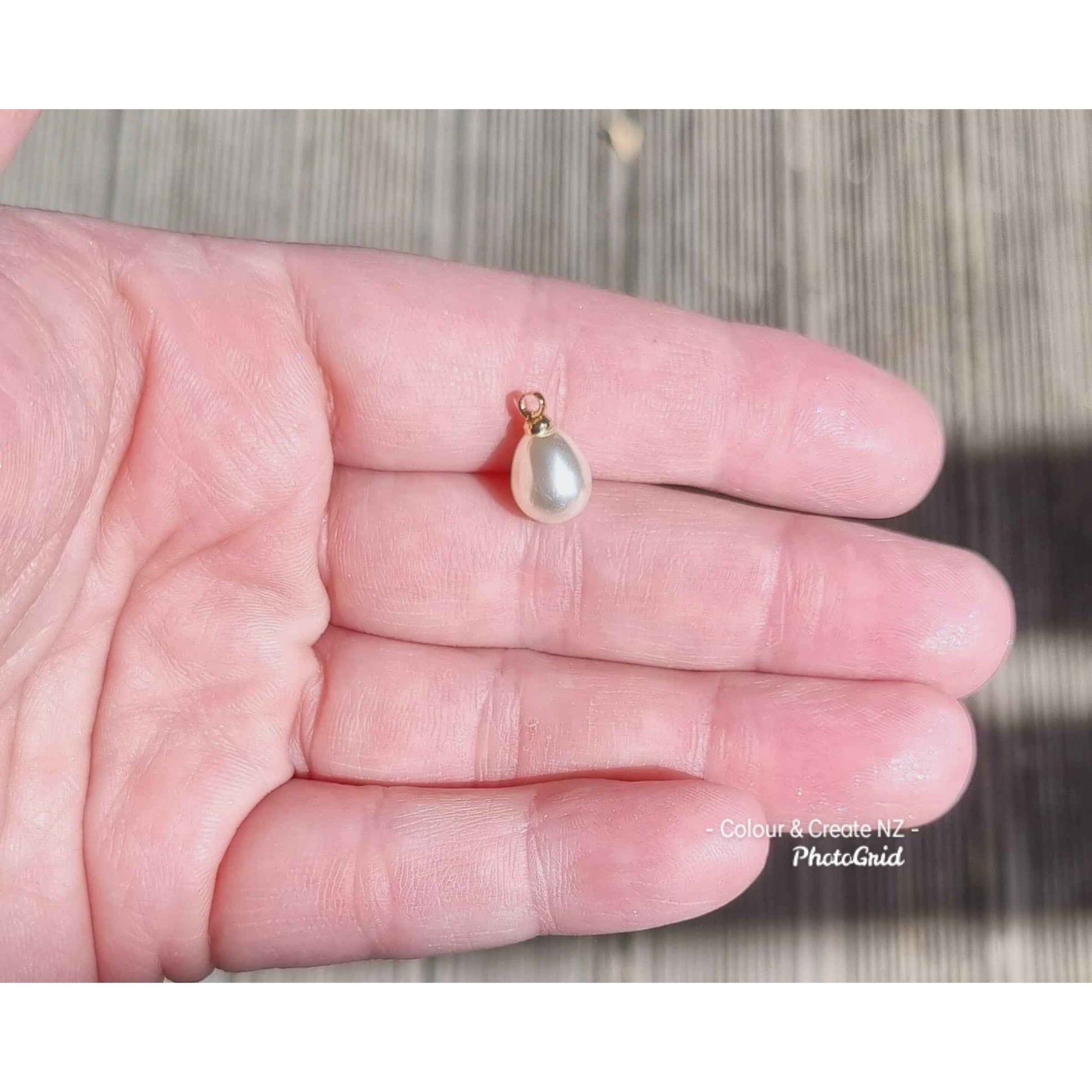 Pearl Teardrop Charm - 10 pc