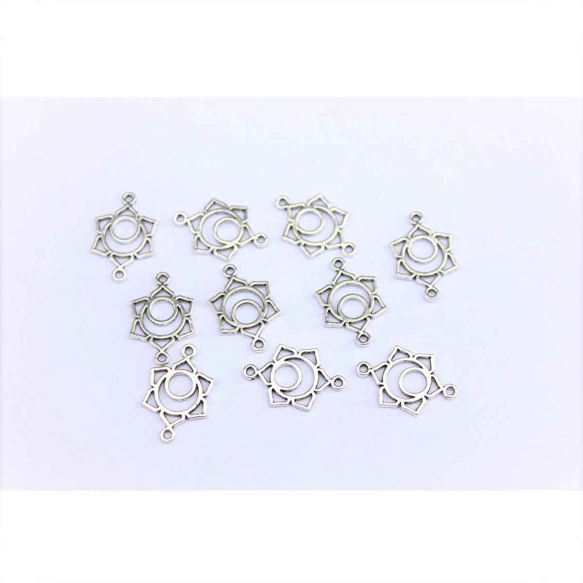 Z2. Silver Flower Connector Charm